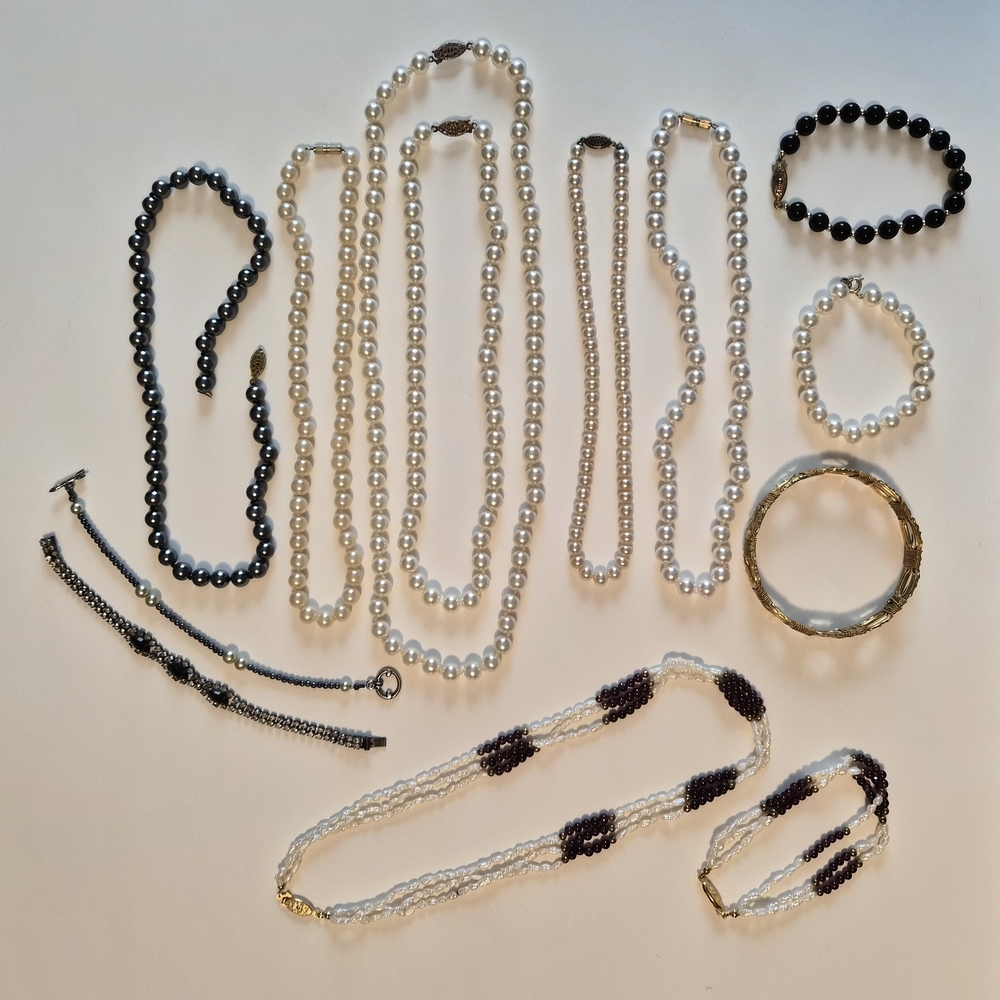 Vintage Costume Jewelry Lot, Pearls